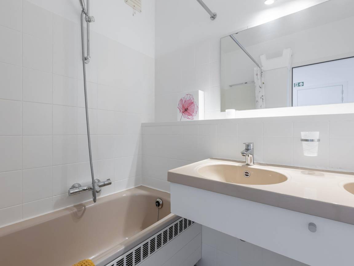 65 m² Ferienwohnung ∙ 1 Schlafzimmer ∙ 4 Gäste – Bild 13
