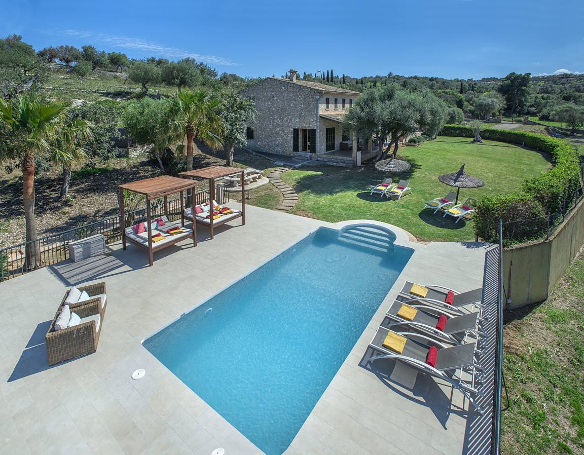 300 M² Villa ∙ 5 Bedrooms ∙ 10 Guests - Pollença