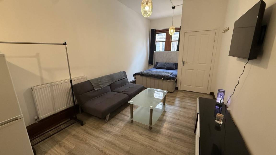 40 M² Studio Flat ∙ 1 Bedroom ∙ 3 Guests - Paisley