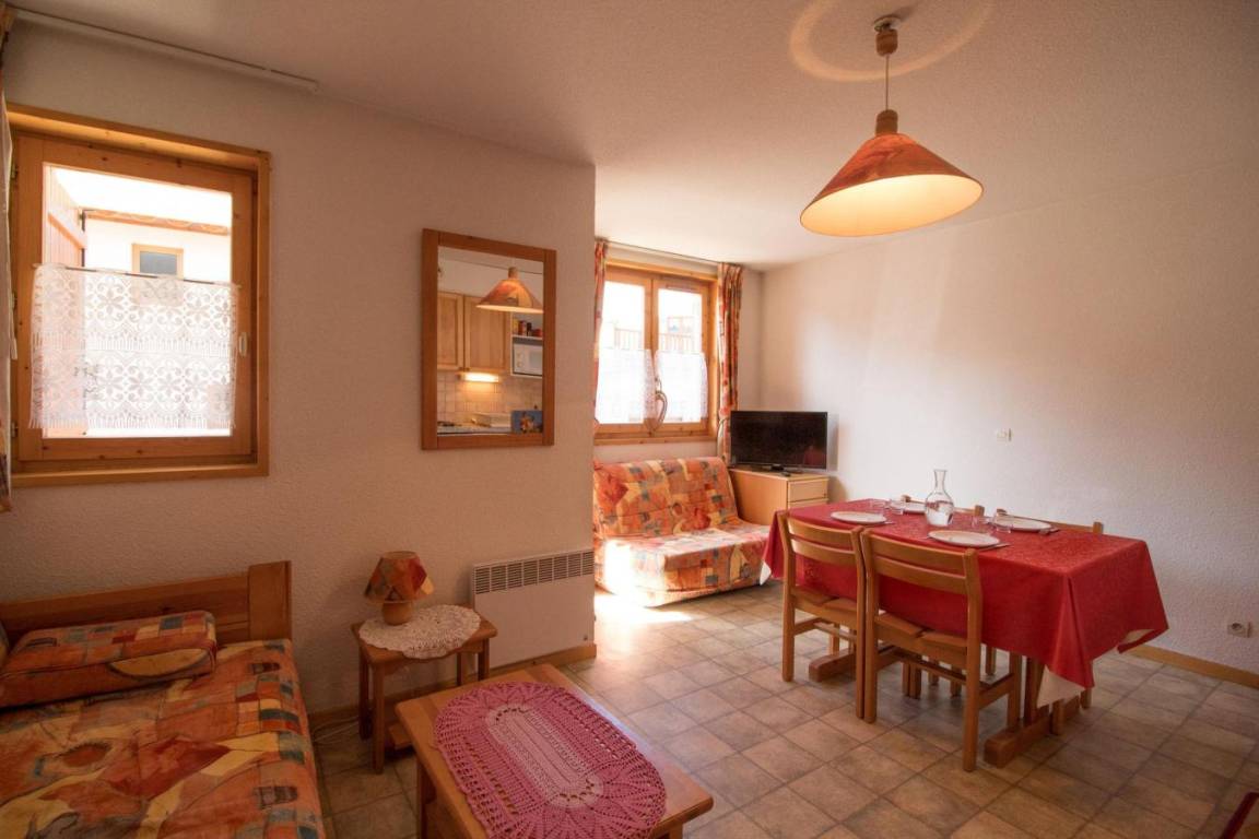 25 m&sup2; Studio 1 Schlafzimmer 3 G&auml;ste