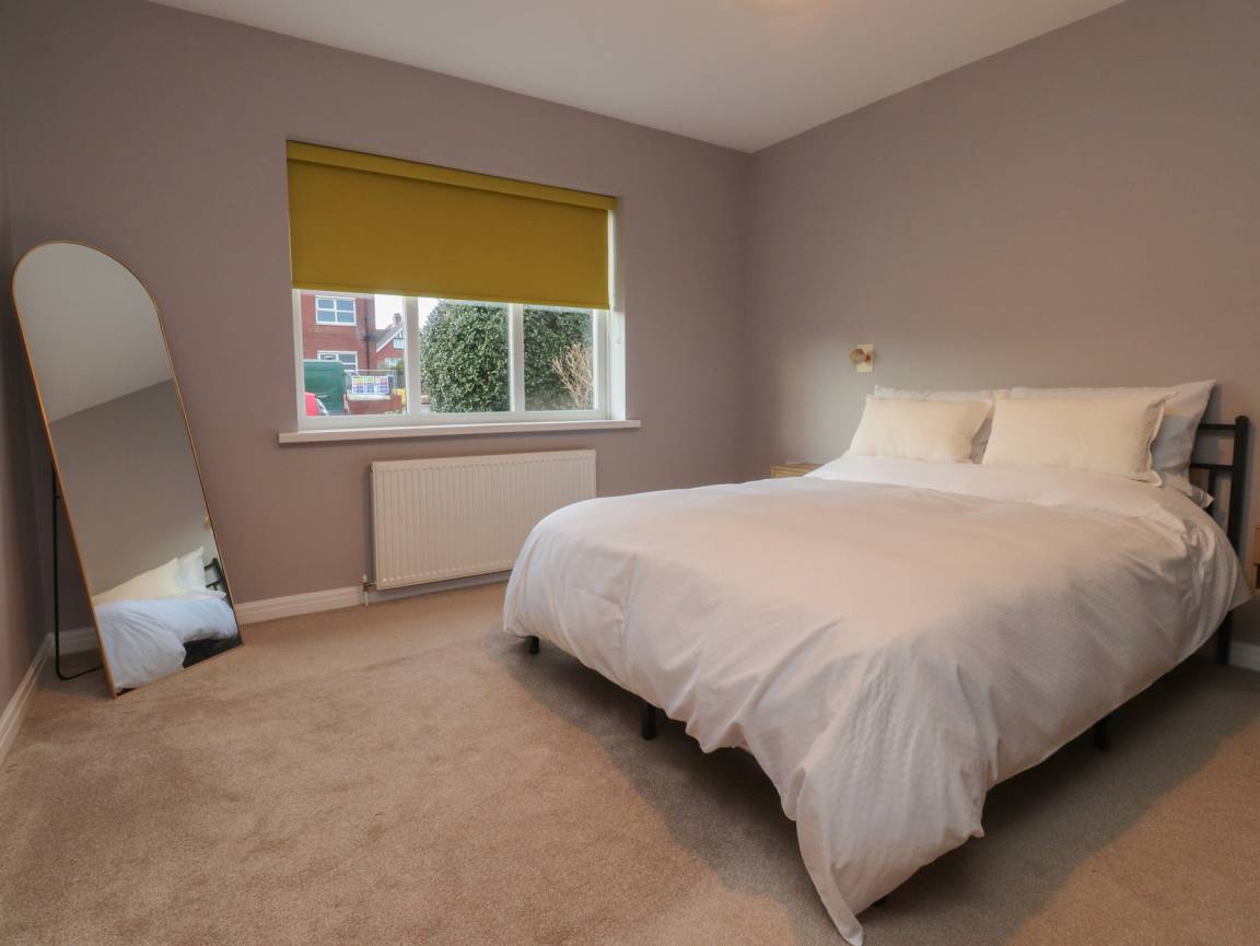 Cottage ∙ 2 Bedrooms ∙ 4 Guests - Southport