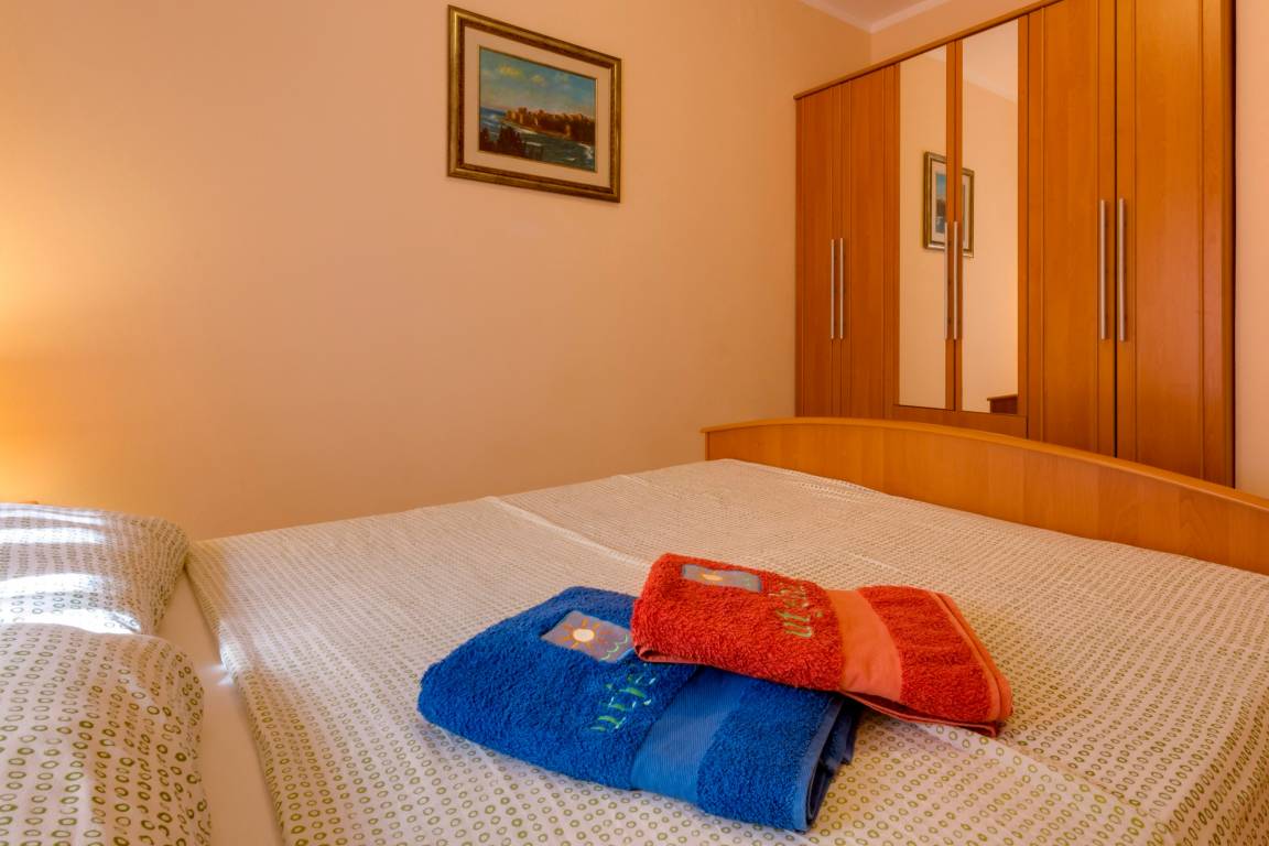 97 m² Ferienwohnung ∙ 2 Schlafzimmer ∙ 6 Gäste – Bild 12