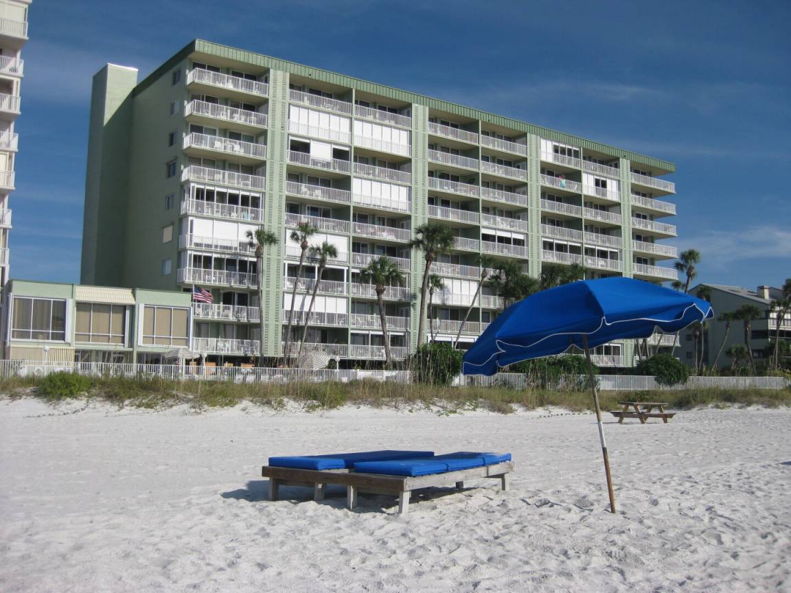 102 M² Condo ∙ 2 Bedrooms ∙ 6 Guests - Indian Rocks Beach, FL