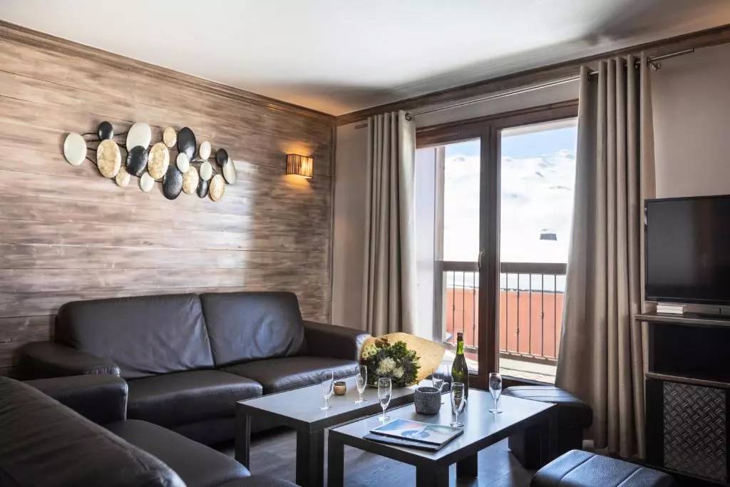 135 M² Appartement ∙ 6 Chambres ∙ 12 Personnes - La Norma