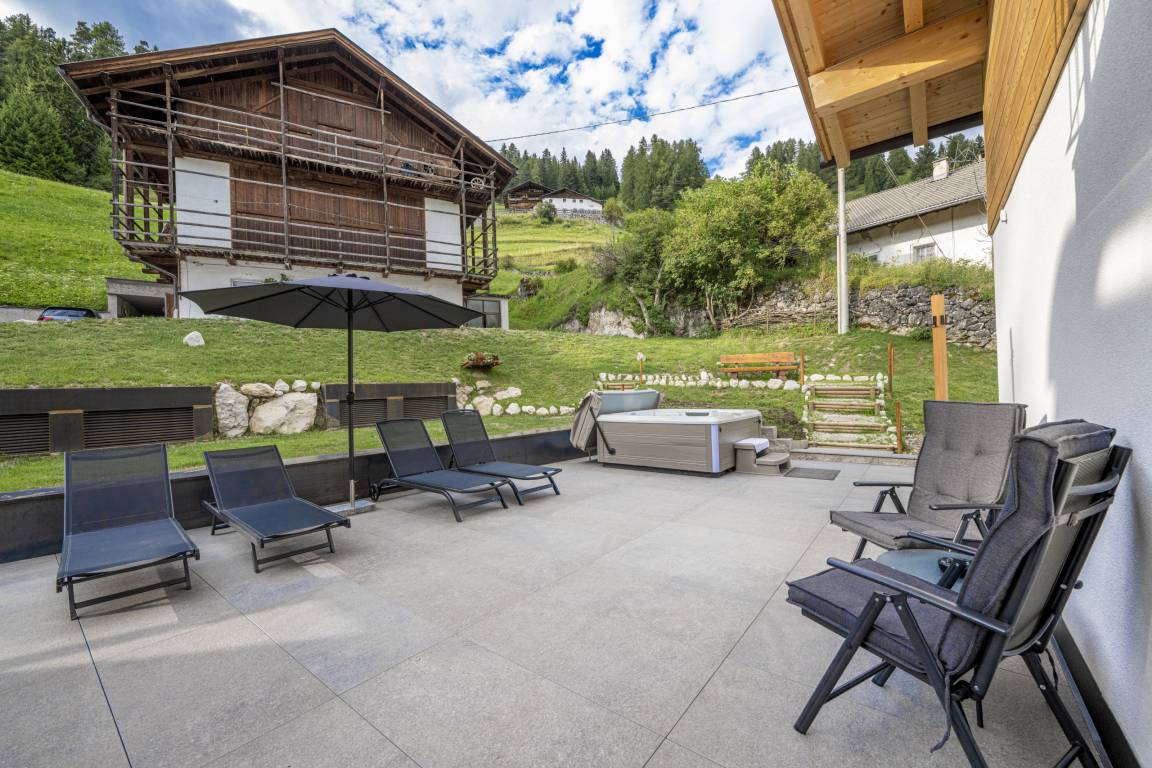 85 M² Apartment ∙ 2 Bedrooms ∙ 5 Guests - Val Gardena