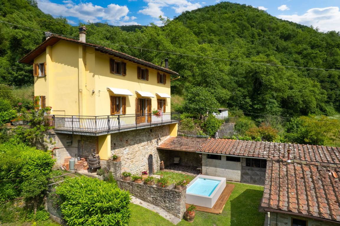100 M² Casa Rural ∙ 3 Habitaciones ∙ 8 Huéspedes - Borgo San Lorenzo