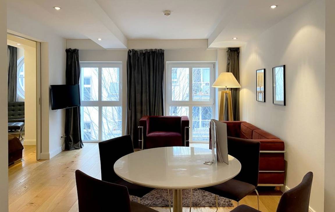 42 M² Apartment ∙ 1 Bedroom ∙ 2 Guests - Frankfurt (Main) Hauptbahnhof