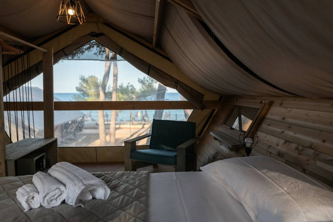 32 M² Asuntovaunu ∙ 1 Makuuhuone ∙ 2 Vierasta - Calabria