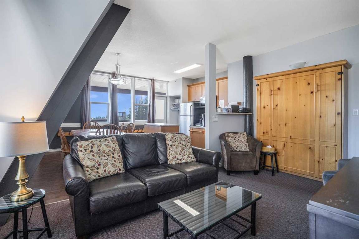 Hotel ∙ 3 Bedrooms ∙ 10 Guests - Armstrong