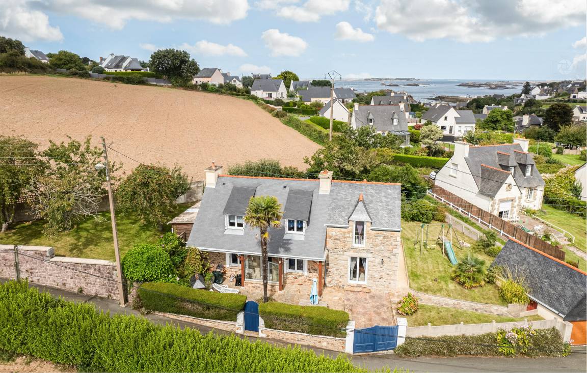 110 M² Maison De Vacances ∙ 3 Chambres ∙ 6 Personnes - Ploubazlanec