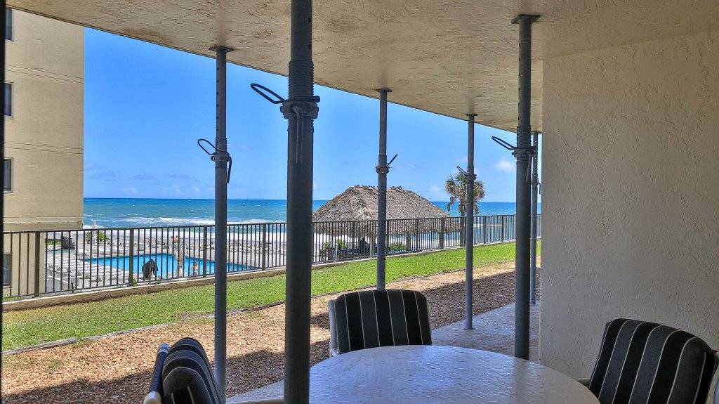 109 M² Condo ∙ 2 Bedrooms ∙ 4 Guests - Daytona Beach Shores, FL