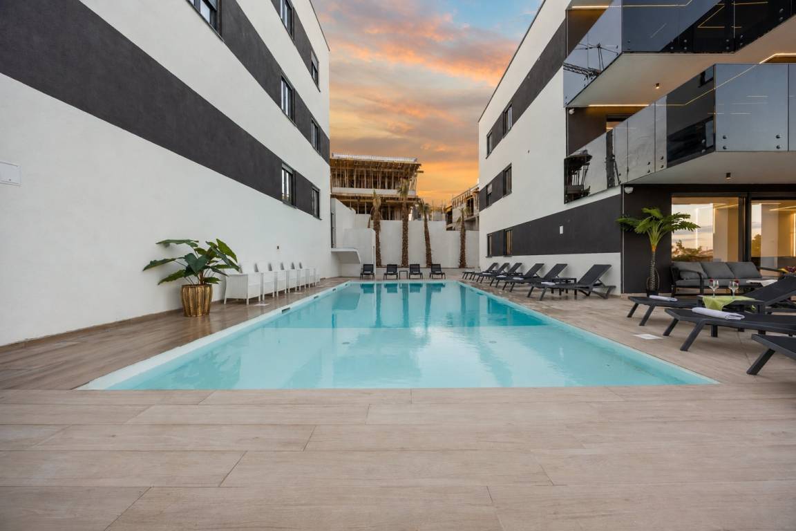 630 M² Villa ∙ 9 Habitaciones ∙ 45 Huéspedes - Medulin