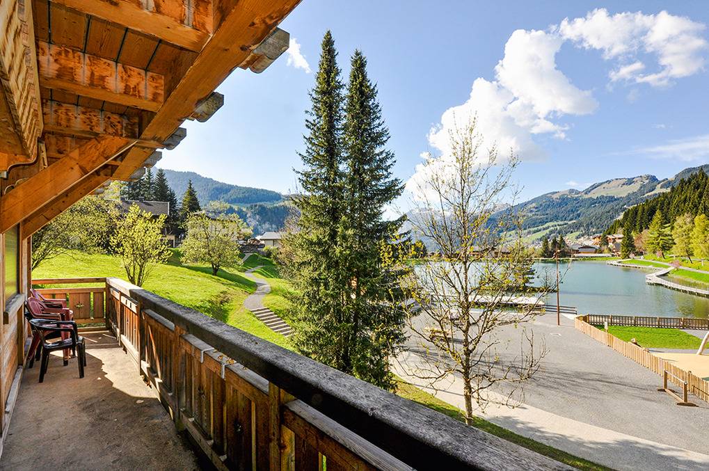 300 m² Ferienhaus ∙ 10 Schlafzimmer ∙ 28 Gäste – Bild 2