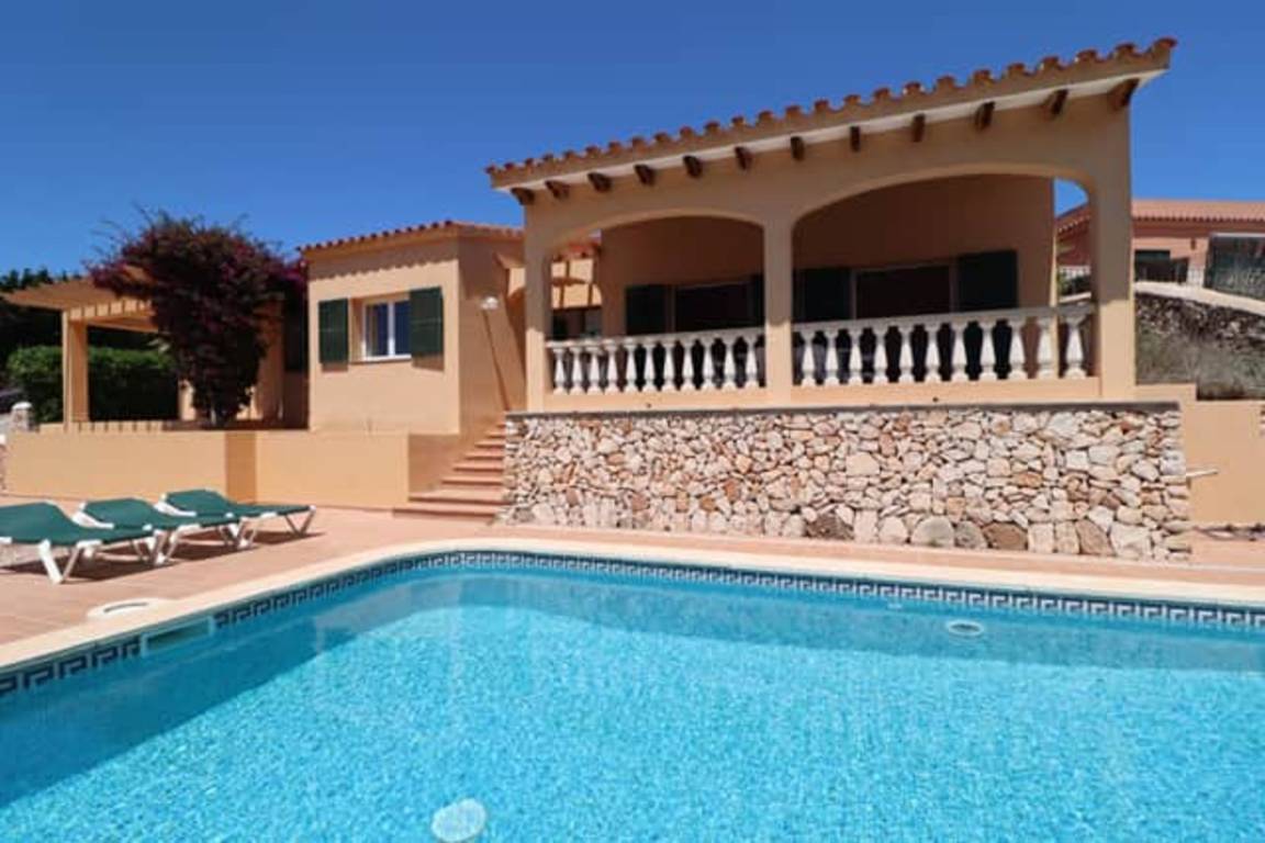 192 M² Villa ∙ 3 Bedrooms ∙ 6 Guests - Minorca