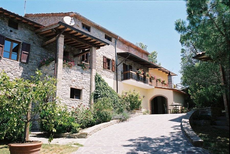 Casa a Monte Santa Maria Tiberina con barbecue e piscina
