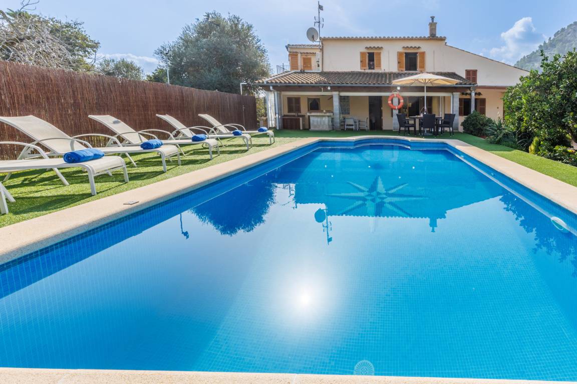 180 M² Villa ∙ 3 Bedrooms ∙ 6 Guests - Pollença