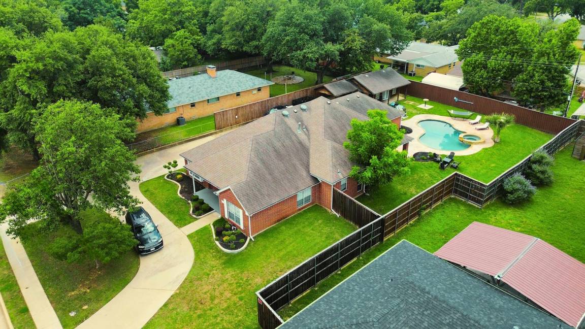 246 M² Huis ∙ 5 Slaapkamers ∙ 16 Gasten - Dallas, TX