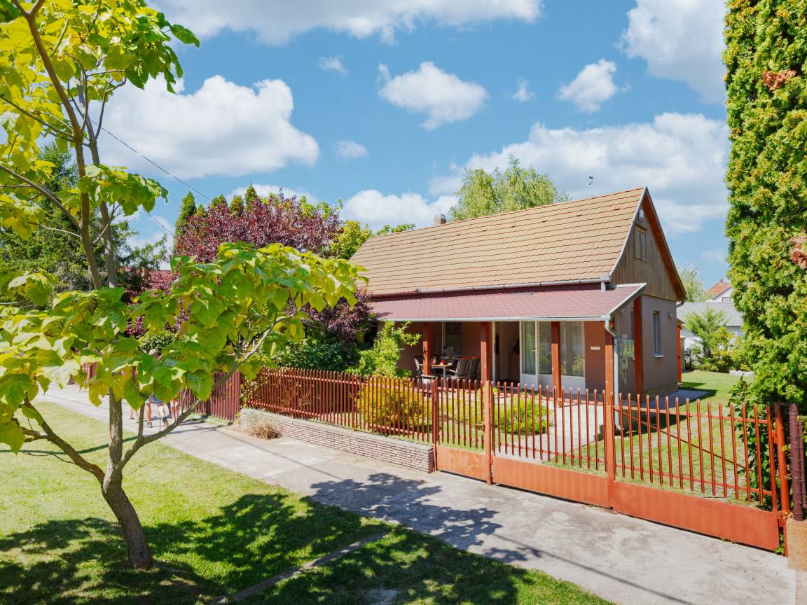 Ferienhaus ∙ 2 Schlafzimmer ∙ 4 Gäste - Badacsonytomaj