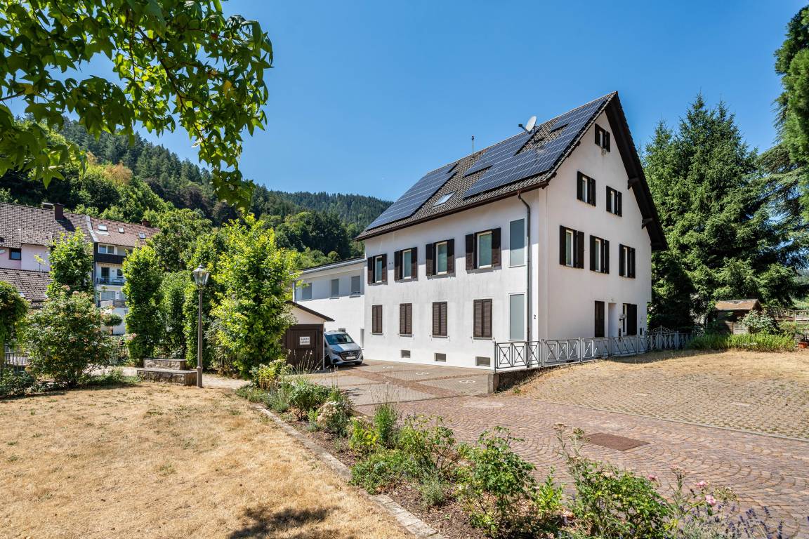 90 M² Ferienwohnung ∙ 3 Schlafzimmer ∙ 6 Gäste - Schiltach