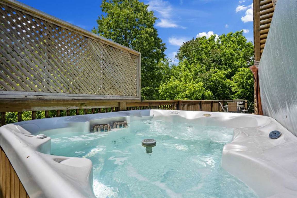 144 M² Cabin ∙ 3 Bedrooms ∙ 10 Guests - Ridgedale, MO