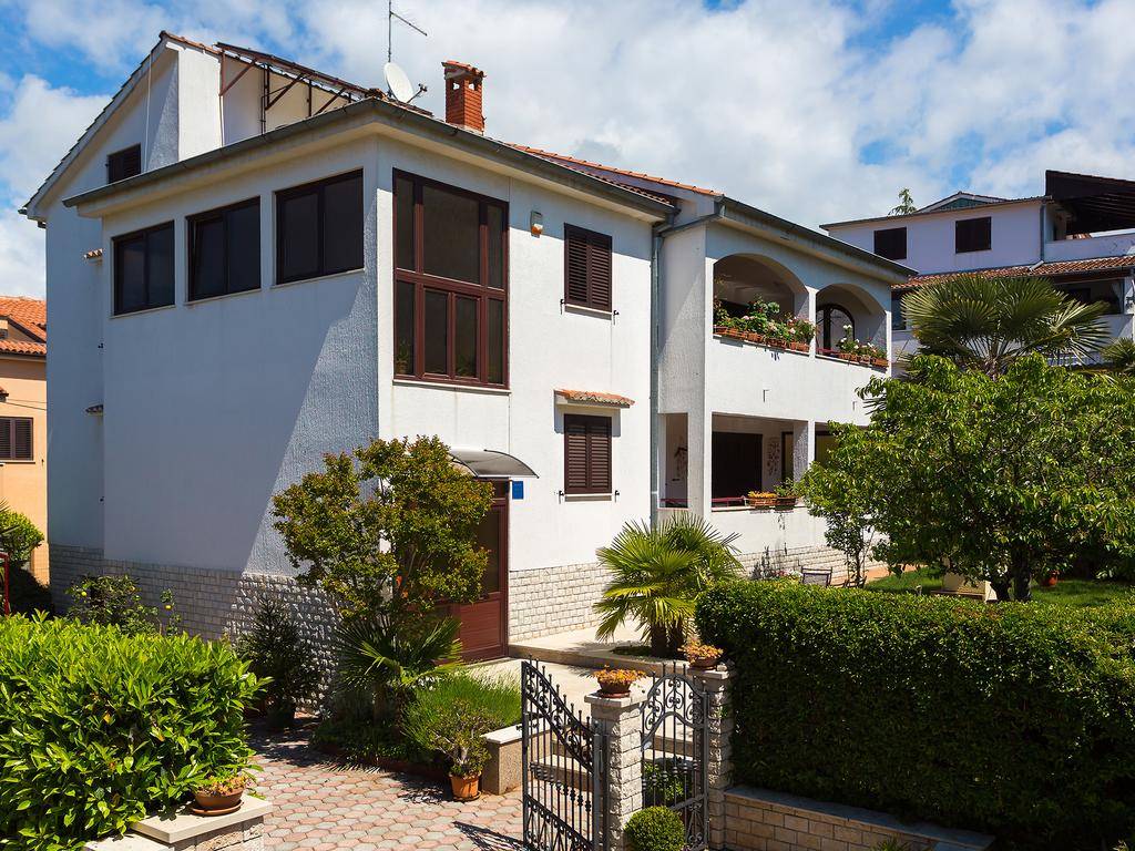 65 M² Ferienwohnung ∙ 2 Schlafzimmer ∙ 4 Gäste - Poreč