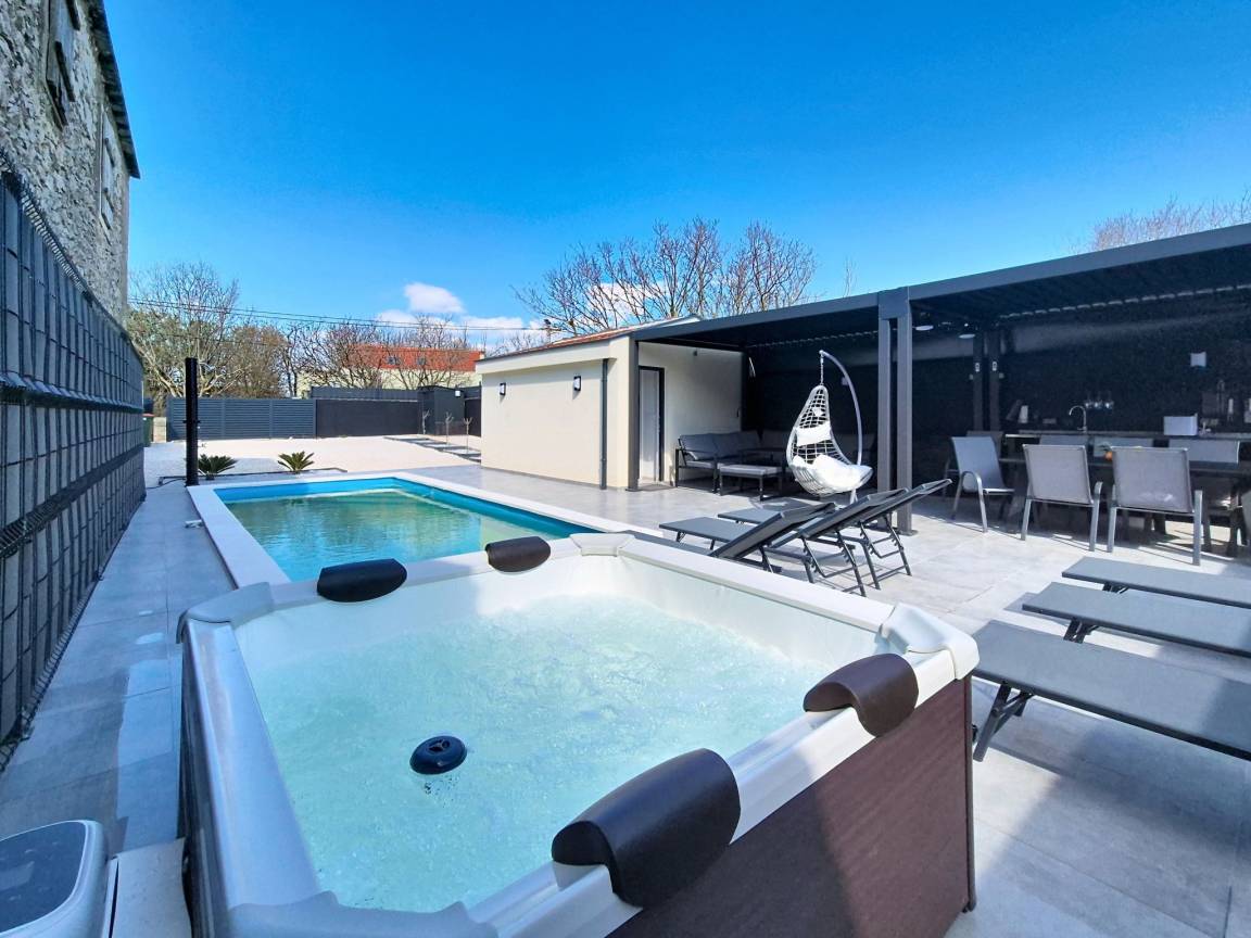 70 M² Ferienhaus ∙ 3 Schlafzimmer ∙ 8 Gäste - Zadar