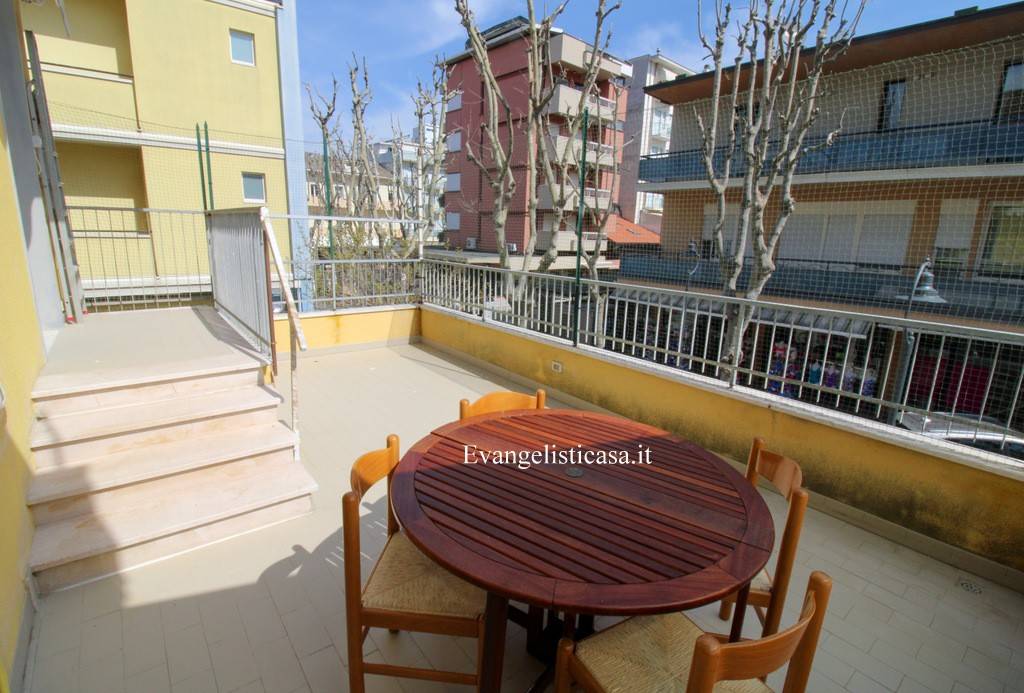 60 M² Apartment ∙ 2 Bedrooms ∙ 5 Guests - Беллария-Иджеа-Марина