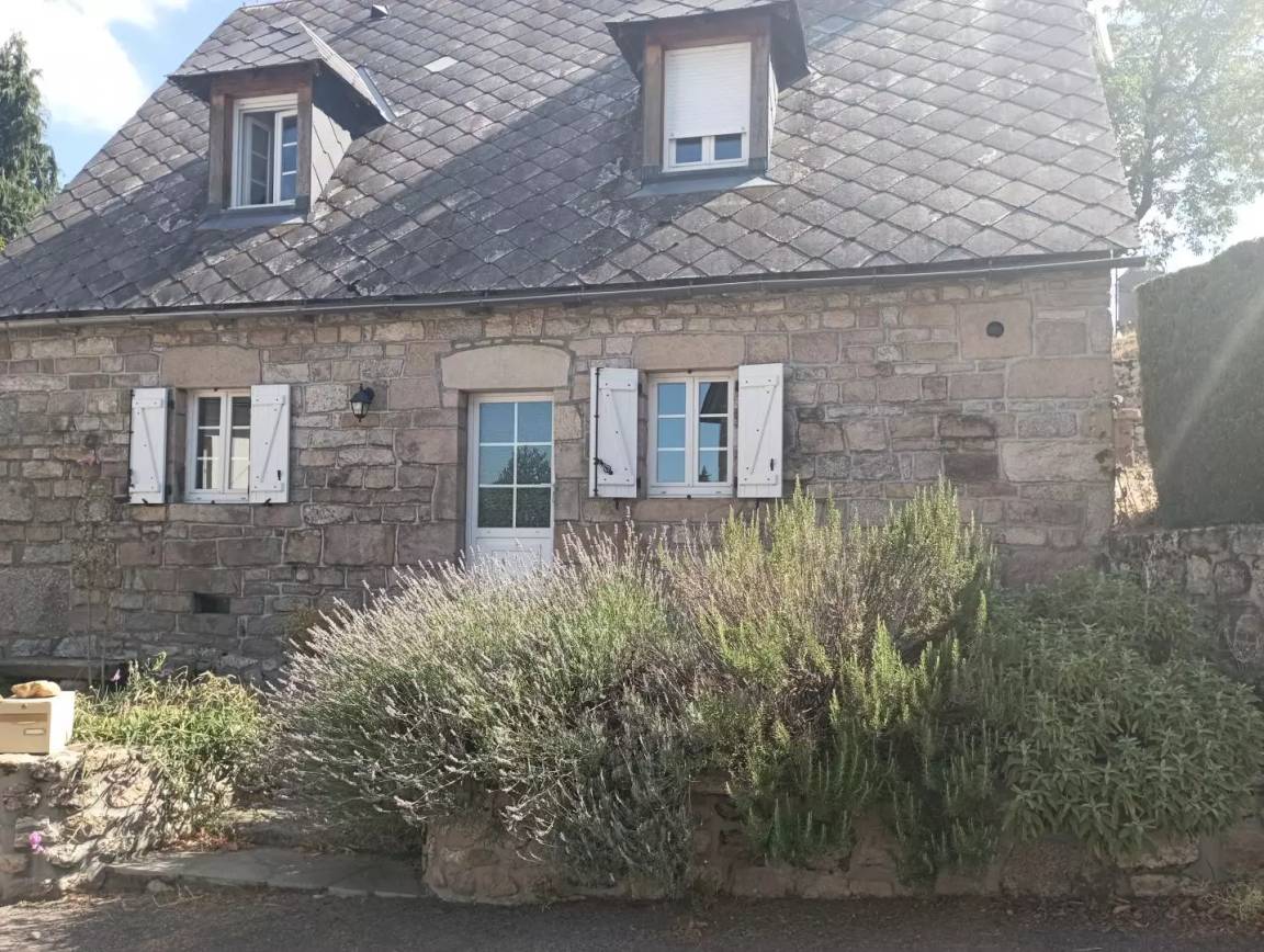 90 M² Maison De Vacances ∙ 2 Chambres ∙ 4 Personnes - Égletons