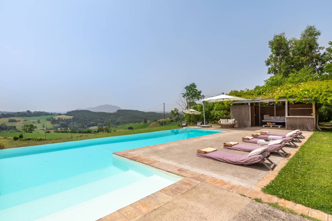 600 M² Villa ∙ 7 Bedrooms ∙ 16 Guests - Lazio