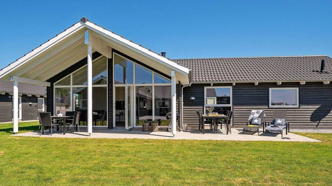 136 M² Ferienhaus ∙ 4 Schlafzimmer ∙ 12 Gäste - Kappeln