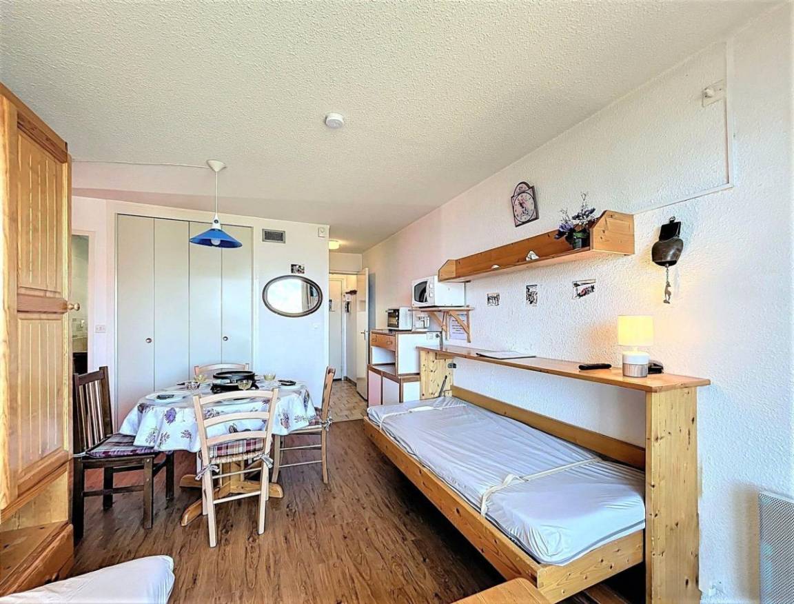 32 m² Ferienwohnung ∙ 1 Schlafzimmer ∙ 5 Gäste – Bild 33