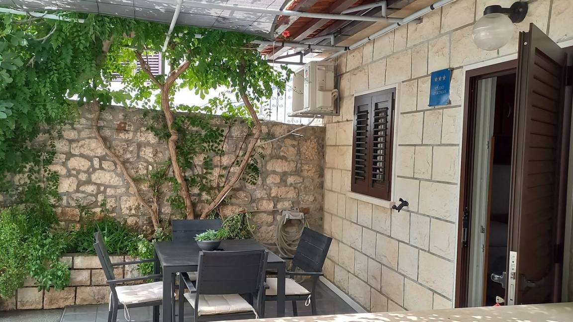28 M² Hotel ∙ 1 Bedroom ∙ 3 Guests - Omiš