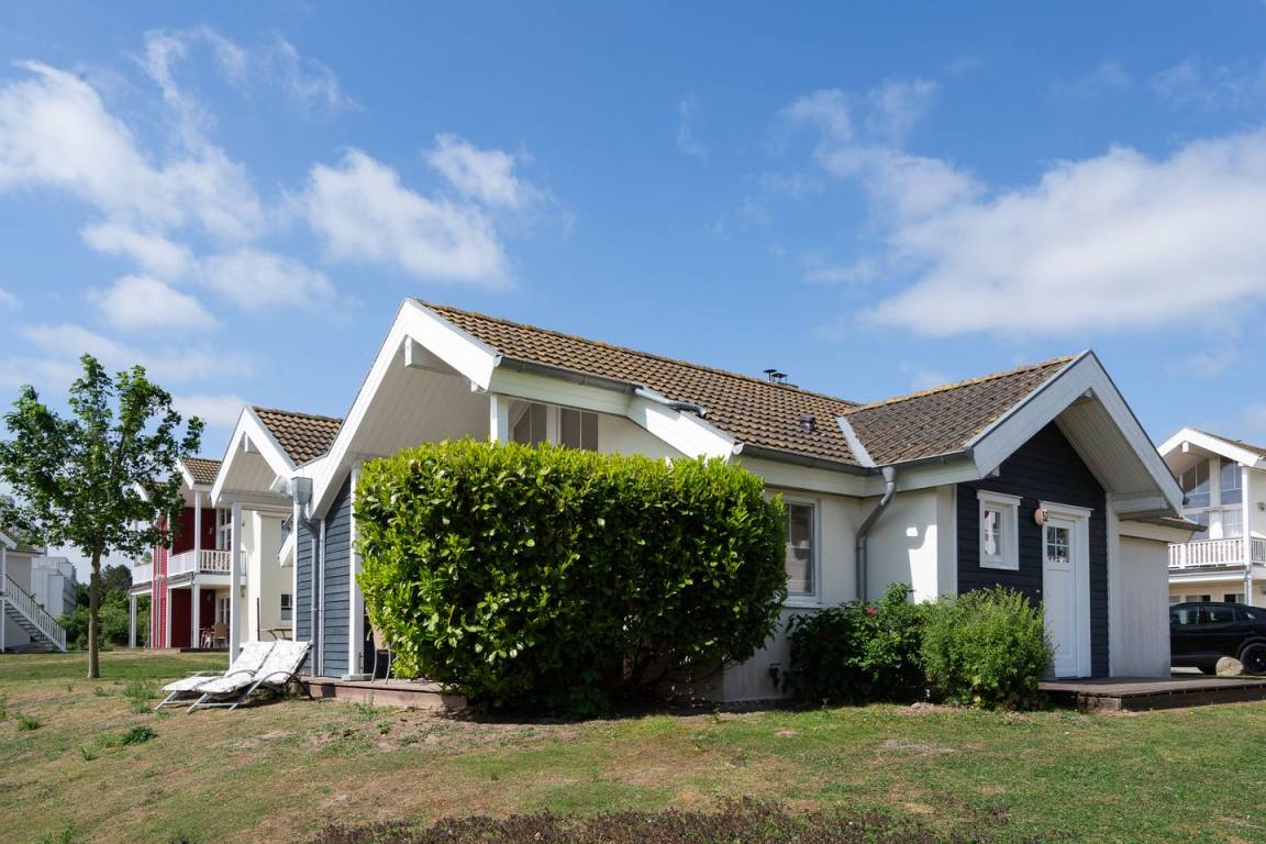70 M² Ferienhaus ∙ 2 Schlafzimmer ∙ 4 Gäste - Malente