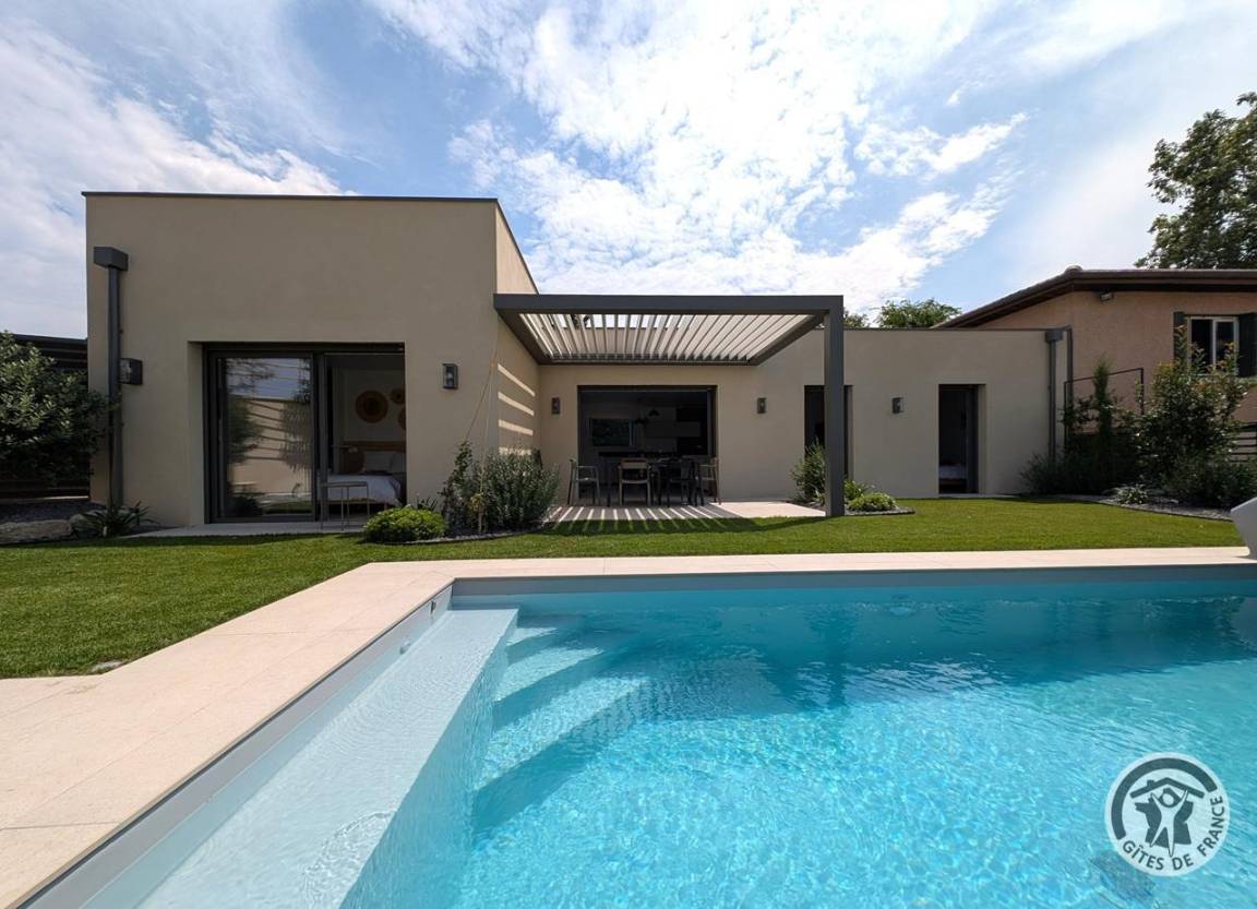 96 M² Gîte ∙ 3 Sovrum ∙ 6 Gäster - Givors