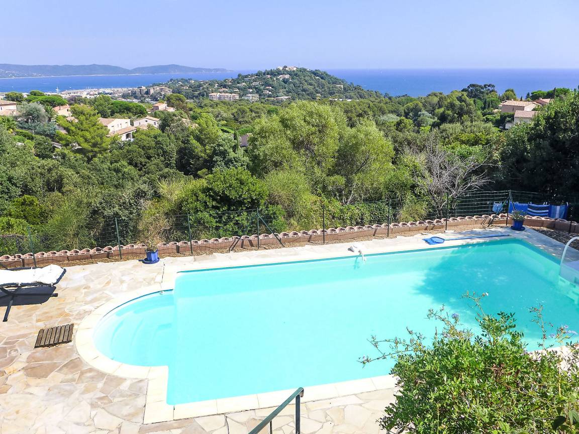130 M² Maison De Vacances ∙ 4 Chambres ∙ 9 Personnes - Cavalaire-sur-Mer