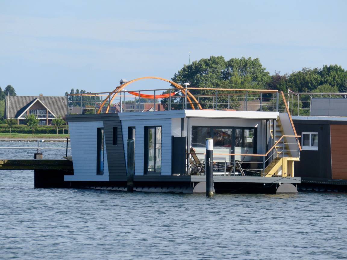 50 m² Hausboot ∙ 2 Schlafzimmer ∙ 5 Gäste – Bild 3