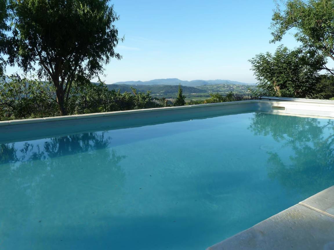 72 M² Apartamento ∙ 2 Quartos ∙ 6 Hóspedes - Nyons