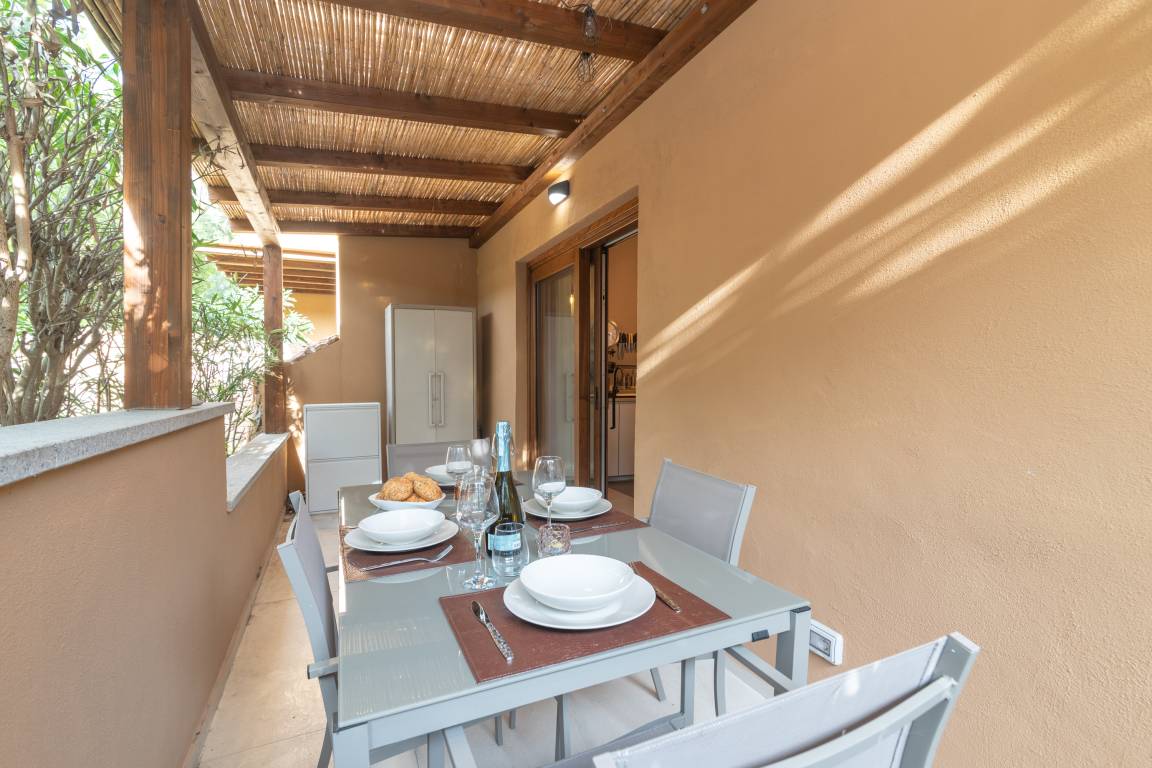 70 M² Appartamento Vacanza ∙ 1 Camera Da Letto ∙ 4 Ospiti - Golfo Aranci