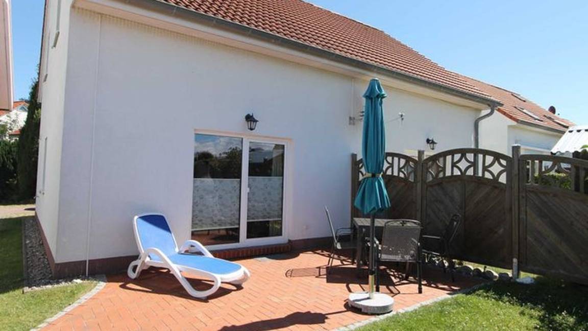 75 M² Ferienwohnung ∙ 2 Schlafzimmer ∙ 3 Gäste - Neubukow