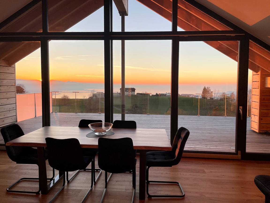 109 M² Apartment ∙ 2 Bedrooms ∙ 6 Guests - Bregenz
