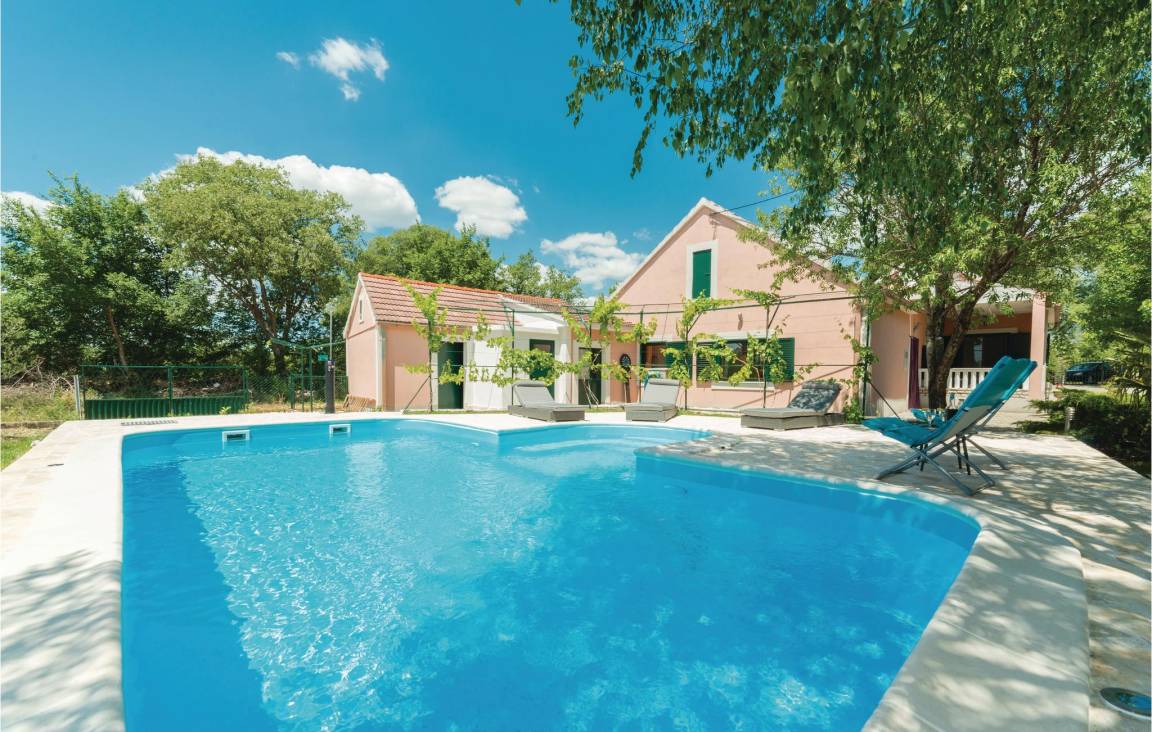 130 M² House ∙ 3 Bedrooms ∙ 6 Guests - Croatia