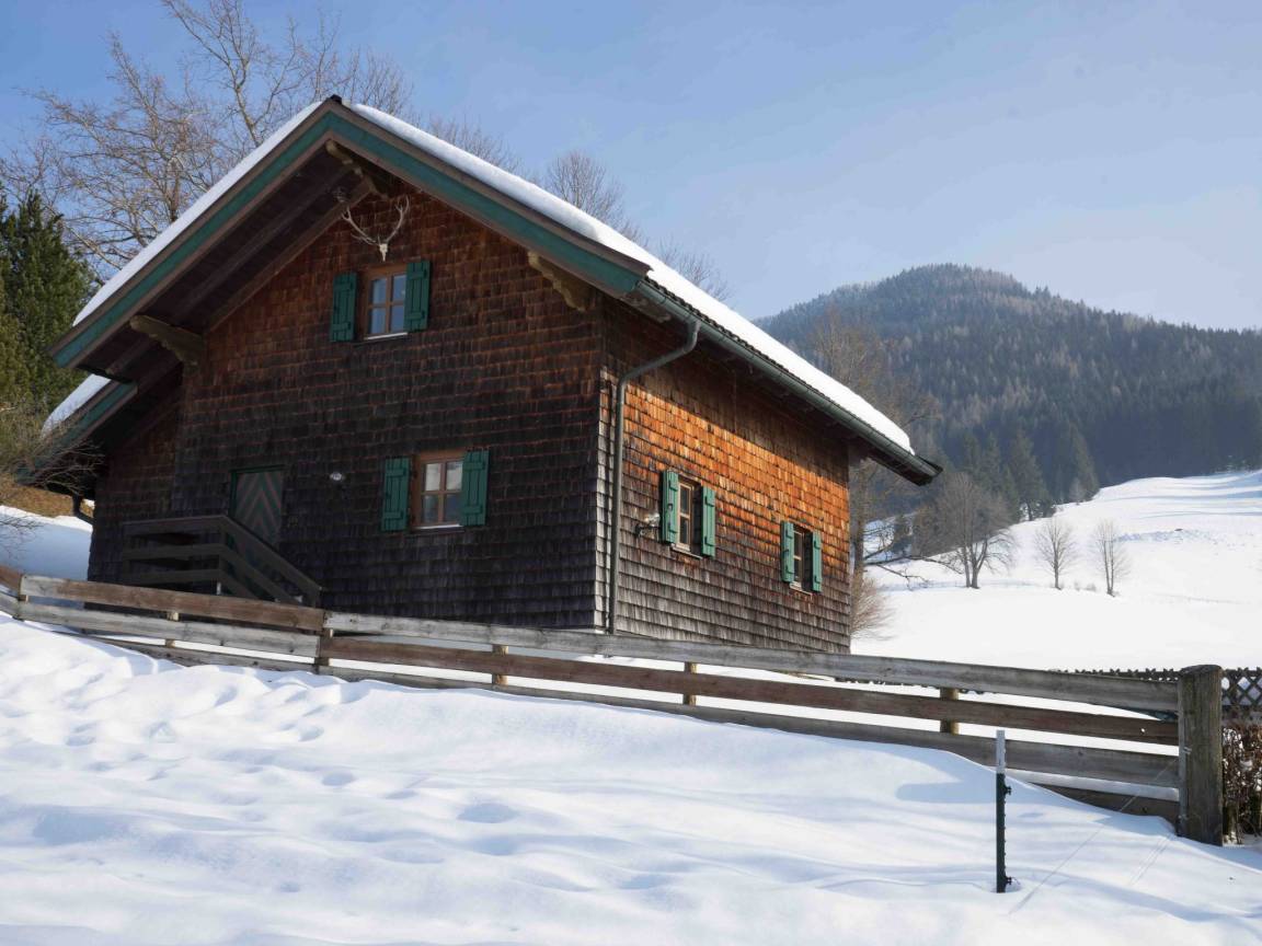 100 M² Ferienhaus ∙ 4 Schlafzimmer ∙ 6 Gäste - Maishofen