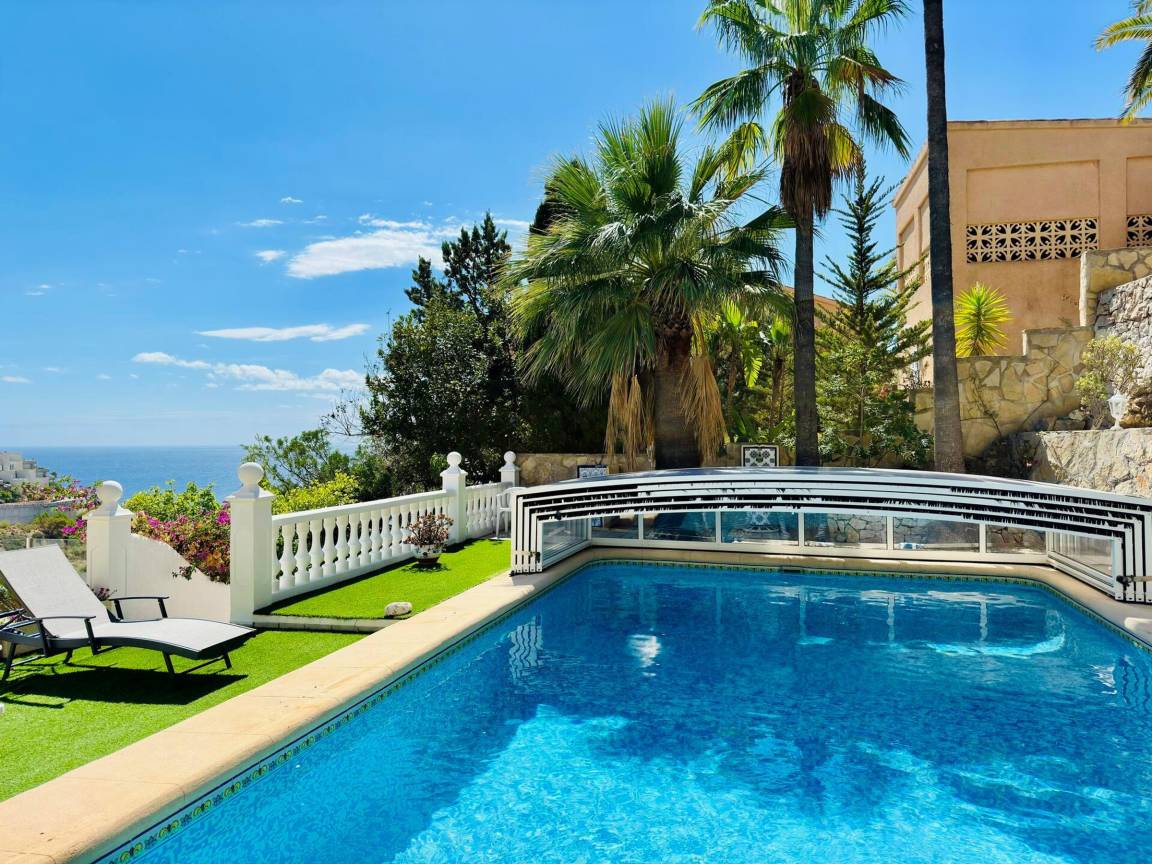 198 M² Villa ∙ 3 Habitaciones ∙ 6 Huéspedes - Cumbre del Sol