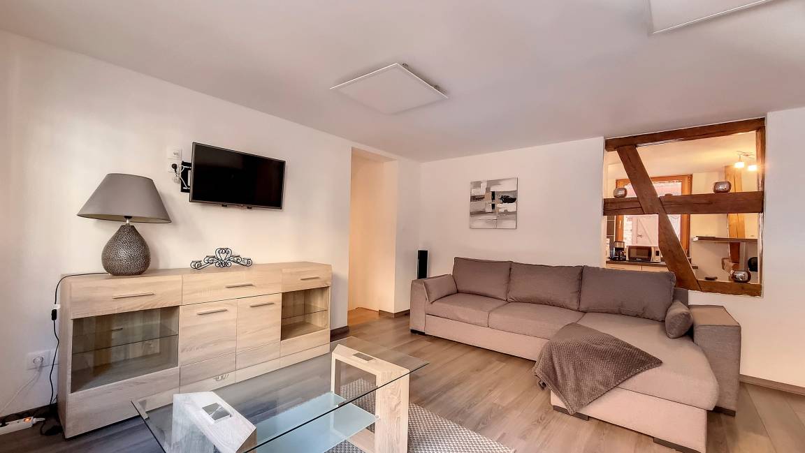 60 M² Huoneisto ∙ 1 Makuuhuone ∙ 6 Vierasta - Eguisheim