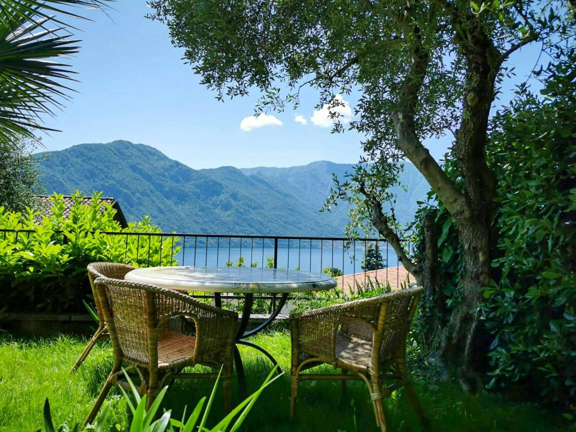 120 M² Apartment ∙ 3 Bedrooms ∙ 9 Guests - Menaggio