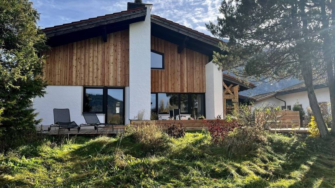 200 M² Ferienhaus ∙ 3 Schlafzimmer ∙ 9 Gäste - Bad Reichenhall