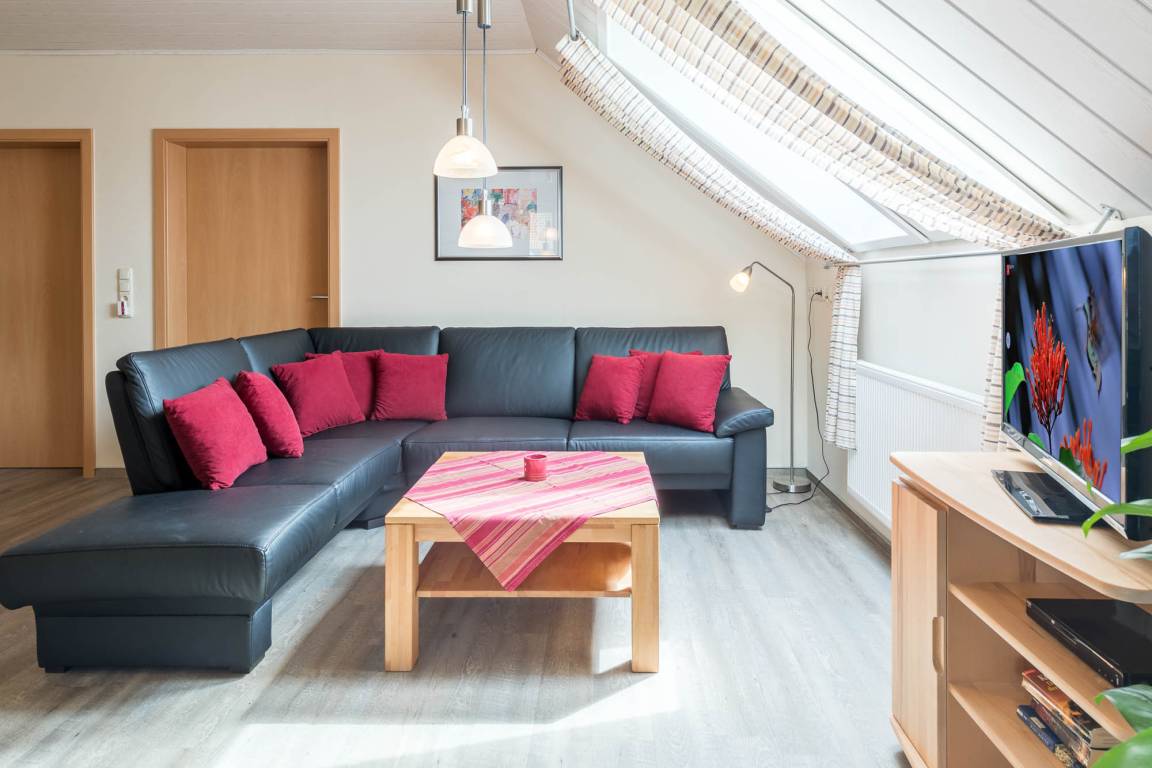 75 m² Ferienwohnung ∙ 2 Schlafzimmer ∙ 4 Gäste – Bild 1