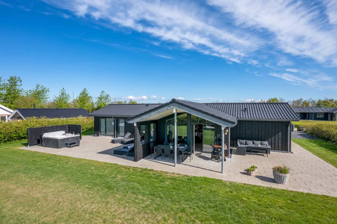 120 m&sup2; Ferienhaus 4 Schlafzimmer 8 G&auml;ste