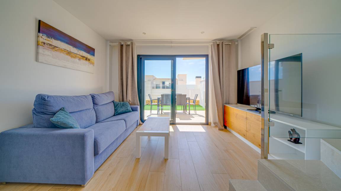 73 M² Apartamento ∙ 2 Habitaciones ∙ 6 Huéspedes - Finestrat