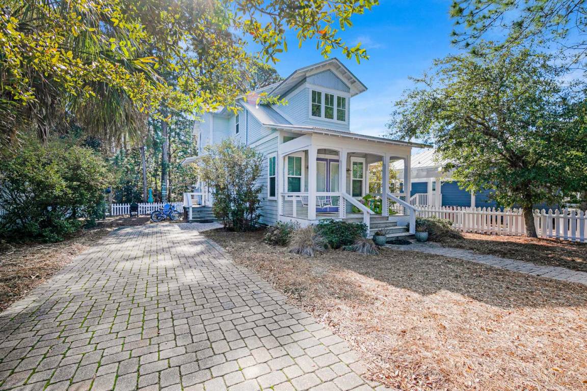 145 M² House ∙ 3 Bedrooms ∙ 8 Guests - Seaside, FL